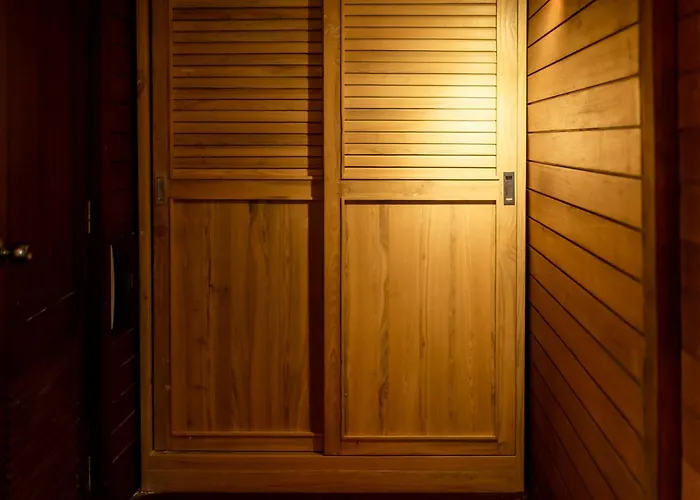 Villa Waturenggong *